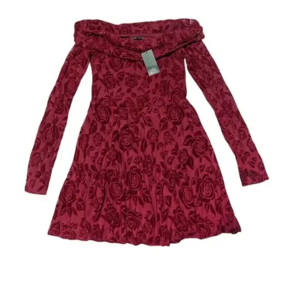 NWT Wild Fable Burgundy Embossed Rose dress - Picture 4 of 8